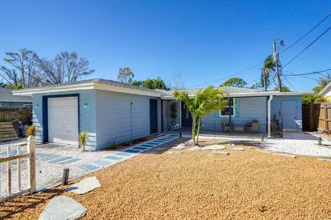 5020 Swift Rd, Sarasota, FL 34231