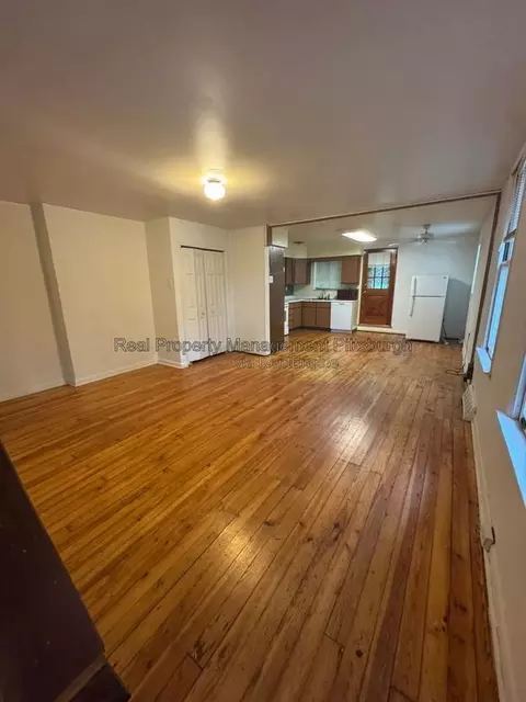 216 Kearsarge St #1, Pittsburgh, PA 15211