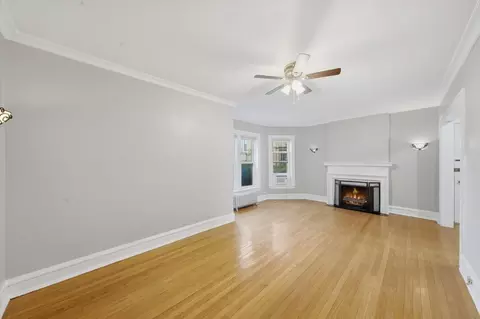 720 Hinman Ave # A, Evanston, IL 60202