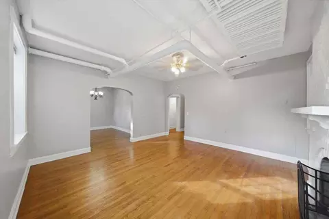 720 Hinman Ave # A, Evanston, IL 60202