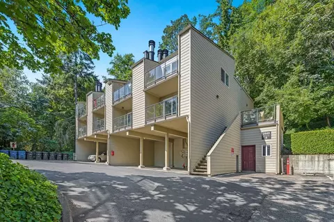 2949 76th Ave SE #81A, Mercer Island, WA 98040