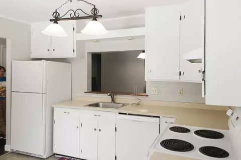 124 Blithe Ct, Charlottesville, VA 22901 photo 3