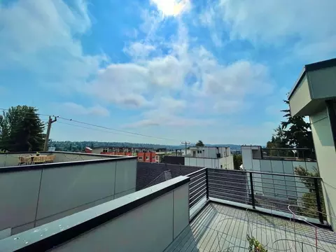 6751 15th Ave NW, Seattle, WA 98117