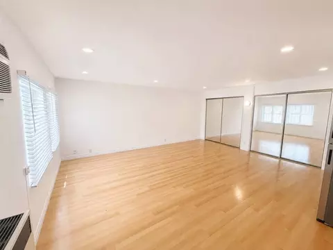 336 S Norton Ave #103, Los Angeles, CA 90020
