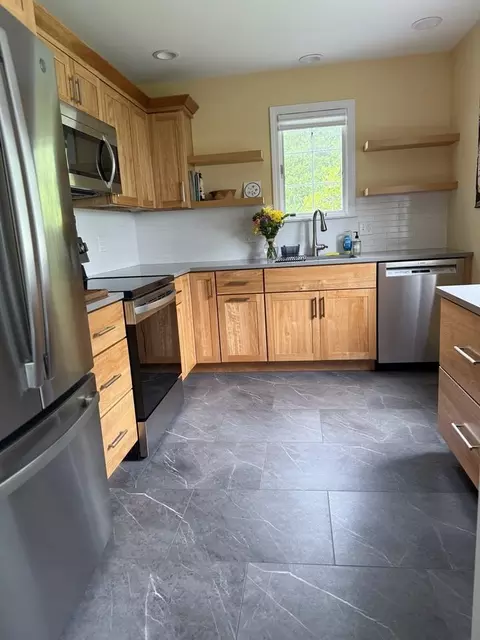 56 Hilltop Pl #56HILOP, New London, NH 03257