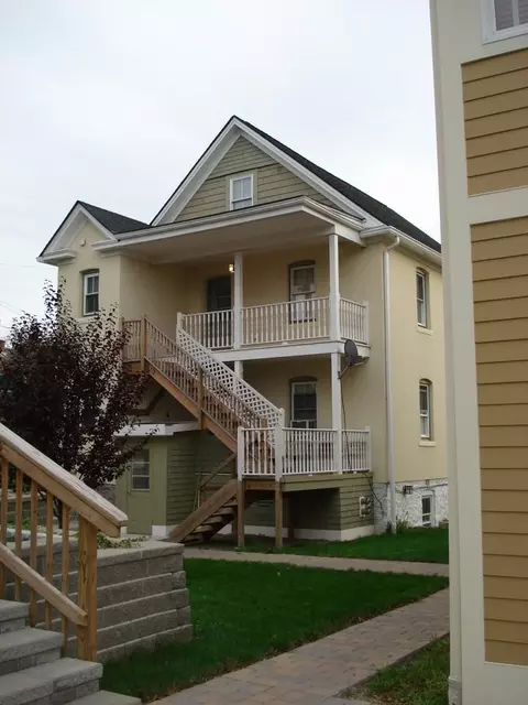 18 Berrian Pl #B, Greenwich, CT 06830