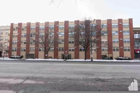 6830 N Sheridan Rd #371, Chicago, IL 60626