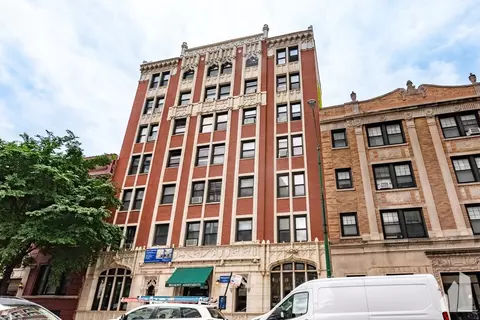505 W Belmont Ave #2H, Chicago, IL 60657