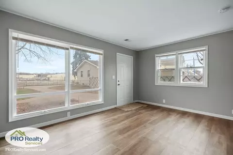 4516 Monroe St NE, Columbia Heights, MN 55421