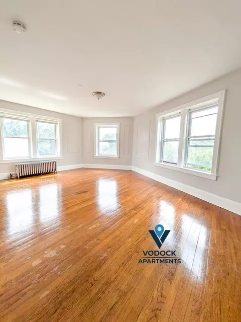 65 Belmont Ave #4L, Springfield, MA 01108