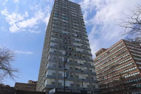 5650 N Sheridan Rd #16E, Chicago, IL 60660