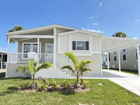 7433 43rd Dr N #523, Riviera Beach, FL 33404
