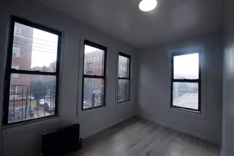 1400 Beach Ave #2, New York, NY 10460