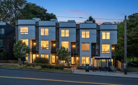 2833 3rd Ave W, Seattle, WA 98119