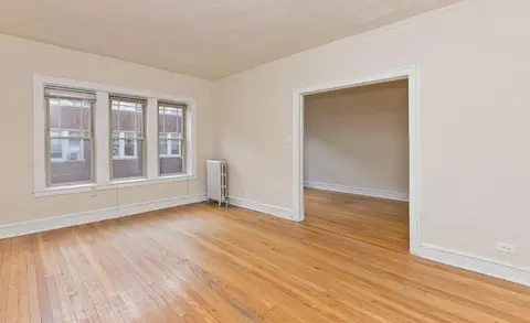1335 W Touhy Ave #3N, Chicago, IL 60626