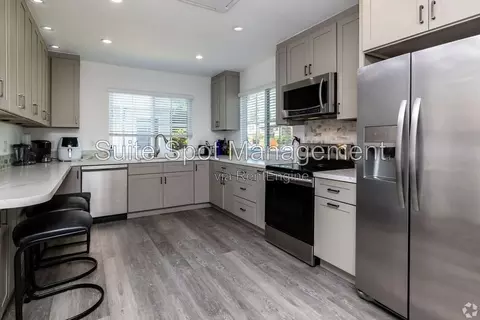 1409 Jefferson Ave #A4, Redwood City, CA 94062