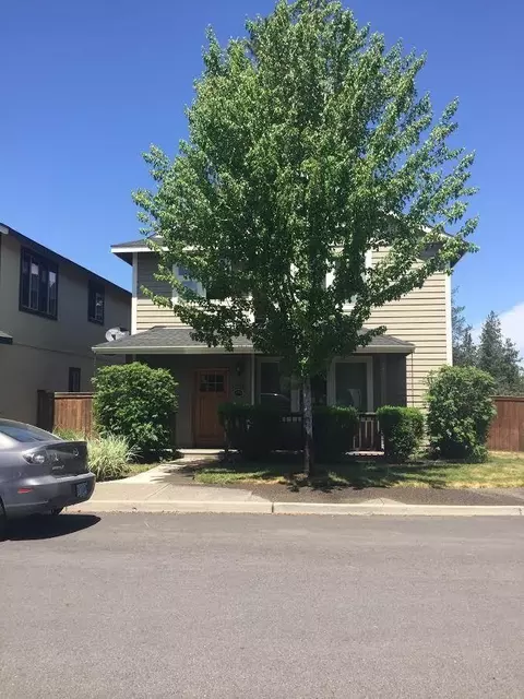 20166 Merriewood Ln, Bend, OR 97702