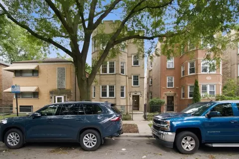 2141 W Arthur Ave #3, Chicago, IL 60645