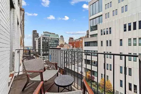 448 W 19th St #2AB, New York, NY 10011