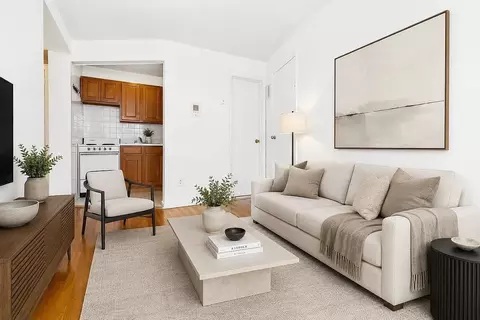 1220 Lexington Ave #4D, New York, NY 10028