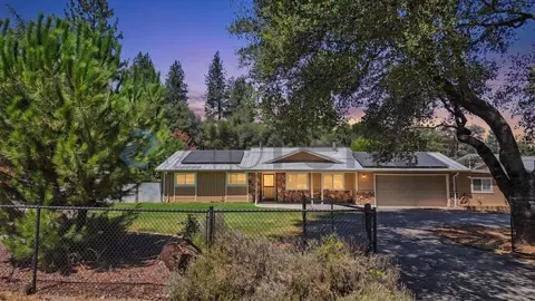 17068 Vintage Dr, Grass Valley, CA 95949