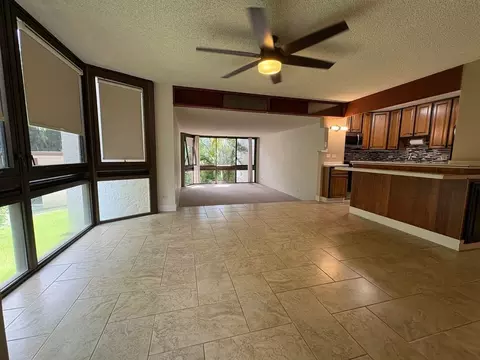 501 Hahaione St #1-1H, East Honolulu, HI 96825