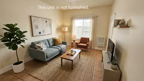 743 S Burlington Ave #4, Los Angeles, CA 90057