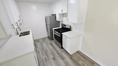 815 Benton Way #1, Los Angeles, CA 90026