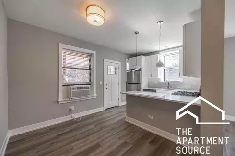3937 N Janssen Ave #E1, Chicago, IL 60613