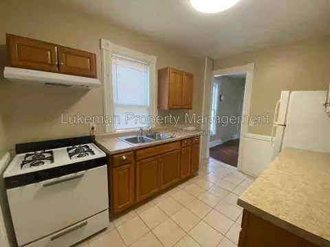 525 Minor Ave #3, Kalamazoo, MI 49008