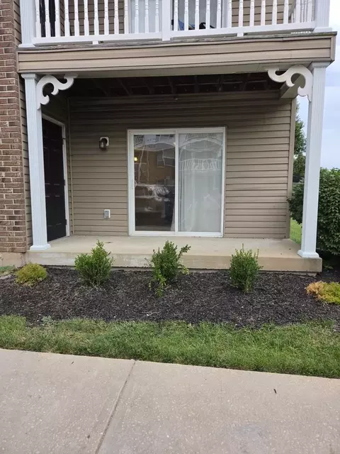 611 Saravalle Dr #NA, Saint Peters, MO 63376