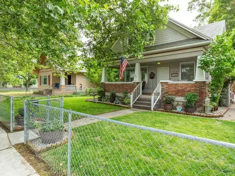 1207 W Shannon Ave #2, Spokane, WA 99205