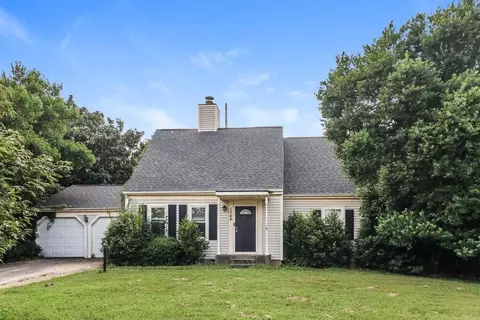 1749 Bridgestone Cir, Marietta, GA 30066