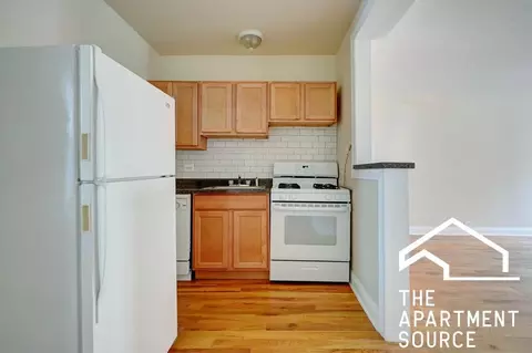 1347 N Dearborn St #605, Chicago, IL 60610