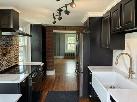814 E Hector St #2, Conshohocken, PA 19428