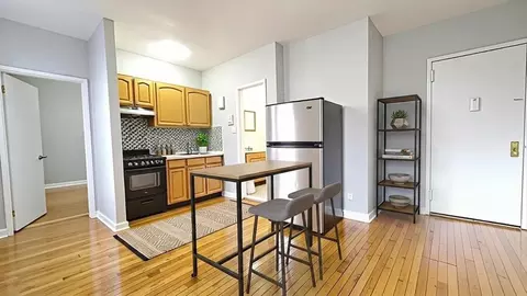 81 W 127th St #2B, New York, NY 10027