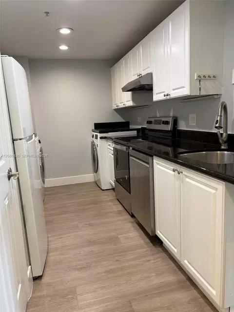 2100 Greenview Shores Blvd, Wellington, FL 33414