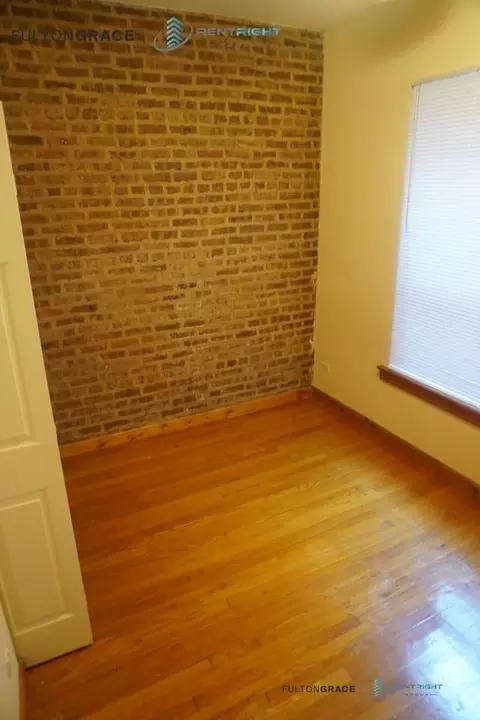 6355 N Lakewood Ave #2E, Chicago, IL 60660