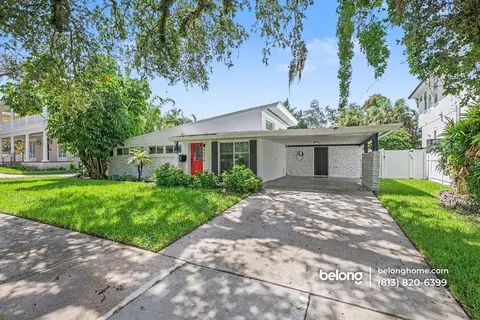 4526 W Beachway Dr, Tampa, FL 33609