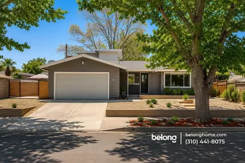 702 E Oldfield St, Lancaster, CA 93535