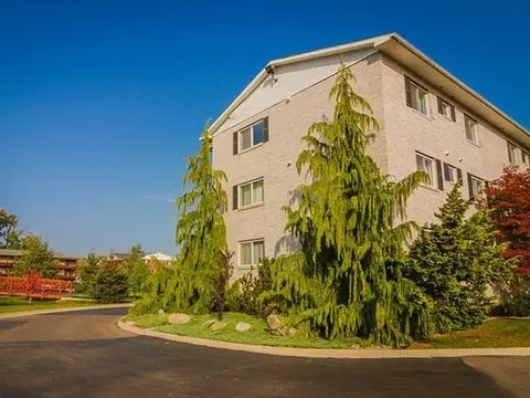1147 W Grand River Ave, Williamston, MI 48895