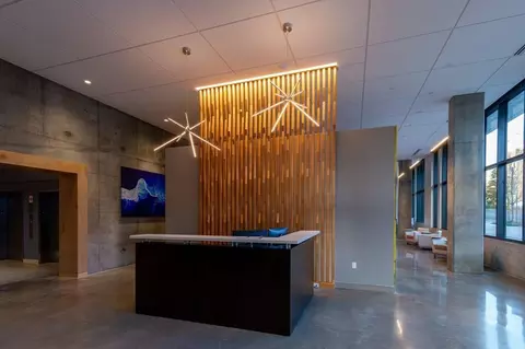 2045 S River Pkwy, Portland, OR 97201