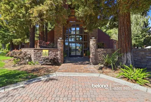 894 Catkin Ct, Fruitdale, CA 95128