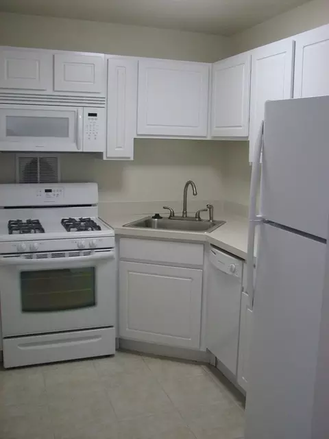 9621 Chesapeake Blvd, Norfolk, VA 23503