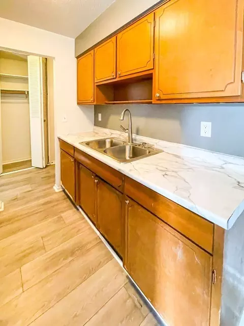 8300 W 31st St, Saint Louis Park, MN 55426