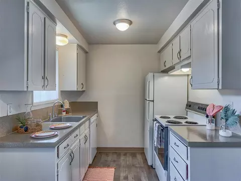 1590 SE Roberts Dr, Gresham, OR 97080 photo 9