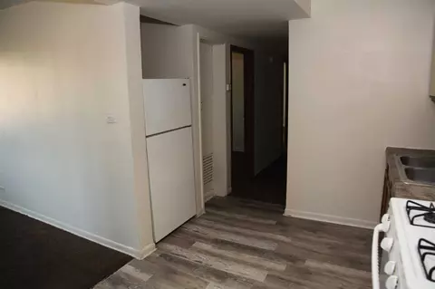 143-14 8, Wheeling, IL 60090