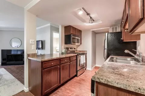 13711 E Richthofen Cir, Aurora, CO 80011 photo 10
