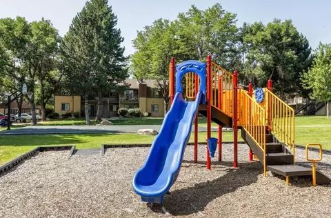 13711 E Richthofen Cir, Aurora, CO 80011 photo 26