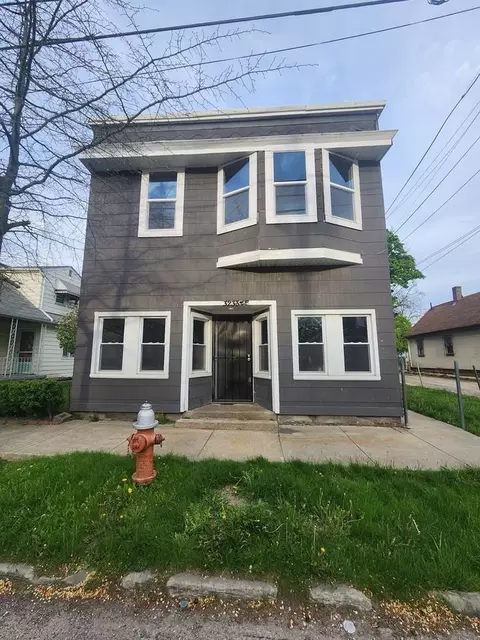 3233 W 56th St, Cleveland, OH 44102